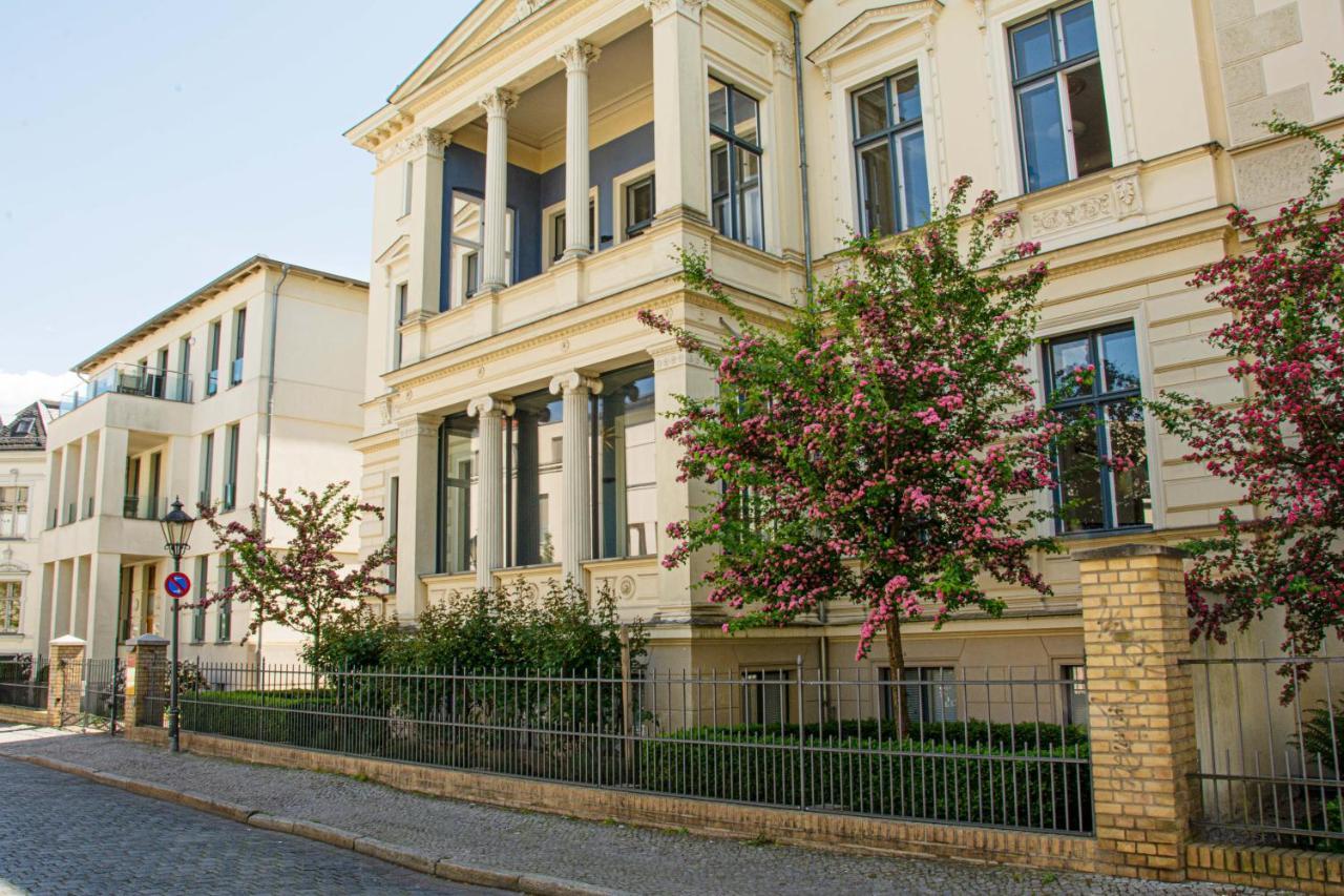 Boarding-Potsdam Aparthotel Exteriör bild